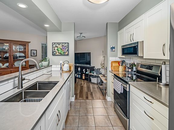 5th image of 1755 Salton Rd #105