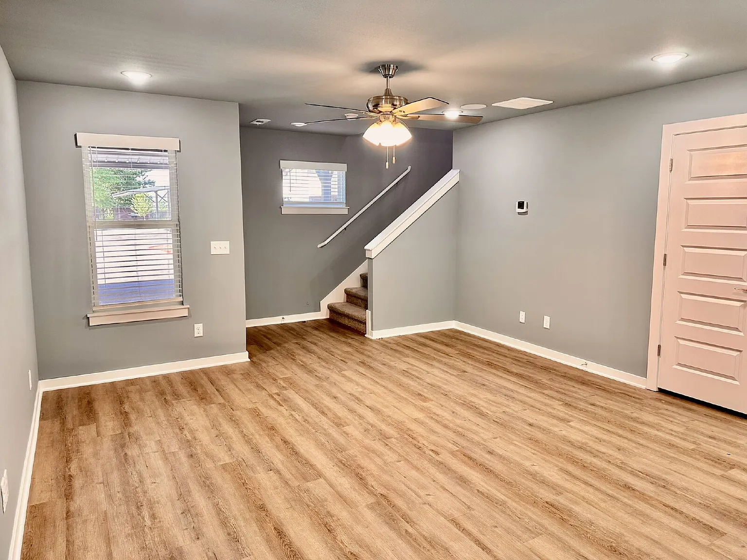 2 bed, 2.5 bath, 1174 sqft, $1,400 — Photo 4