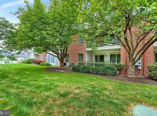 5401 Oxford Dr APT 10, Mechanicsburg, PA 17055