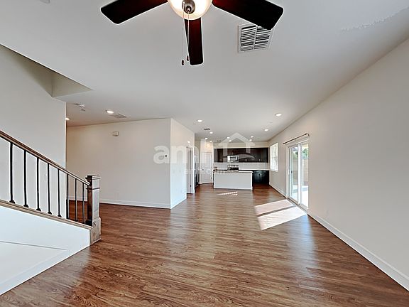 5th image of 5919 W Columbine Dr