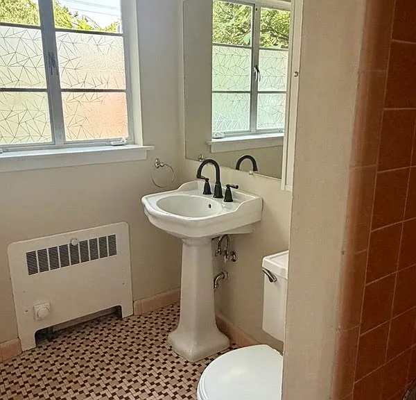 2169 NW Irving St #10 — Photo 27