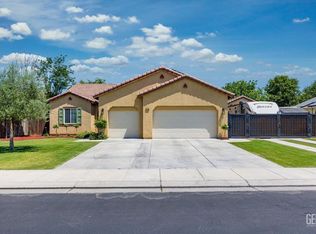 15726 Saint Clement Way, Bakersfield, CA 93314