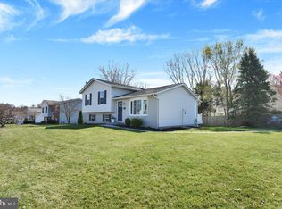 698 Windsor Dr, Westminster, MD 21158