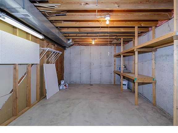 4th image of 807 Notre Dame Dr