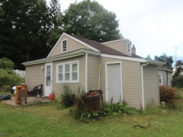 498 Bellis Road, Holland Twp., NJ 08804