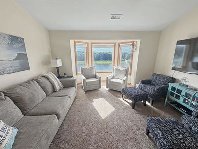 605 Sandy Point Rd #322, Harpers Ferry, IA, 52146