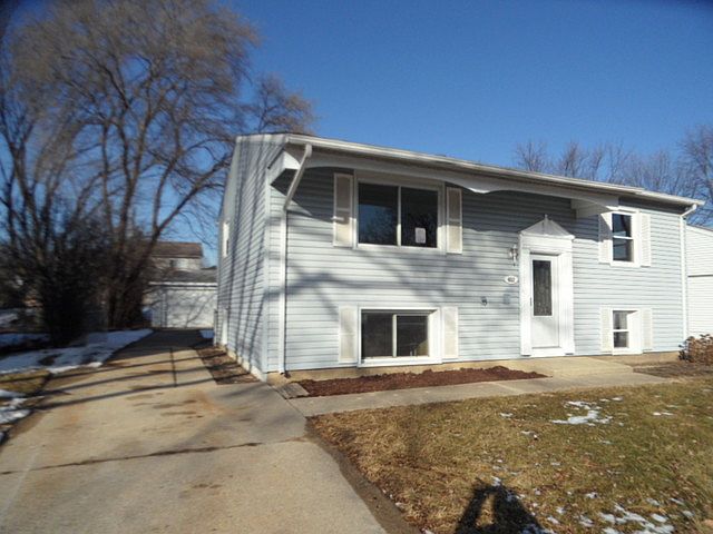 1st image of 452 E Lincoln Ave
