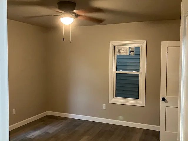 3 bed, 1200 sqft, $1,200 — Photo 2