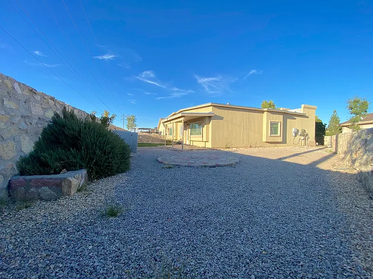 4961 Margarita Talamantes — Photo 24