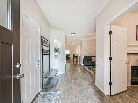 2nd image of 3602 Pine Stream Dr