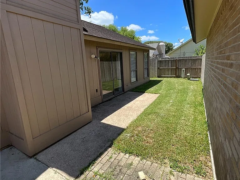 519 Rattan Dr — Photo 23