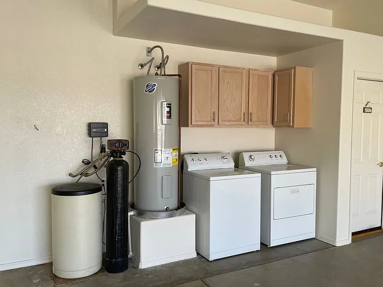 3610 Breakwater Dr — Photo 39