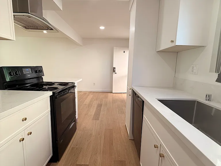 1205 Amethyst St #C — Photo 11