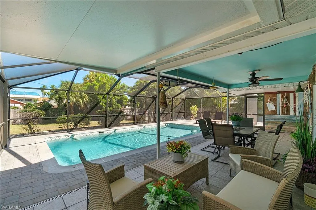 3 bed, 2.0 bath, 1595 sqft, $9,500 — Photo 1