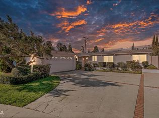 4933 Bruges Ave, Woodland Hills, CA 91364