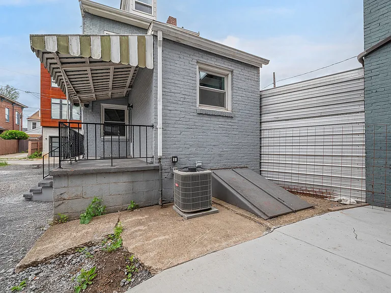 4840 Blackberry Way — Photo 13
