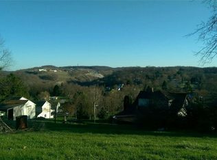 99 Summer St, Monaca, PA 15061