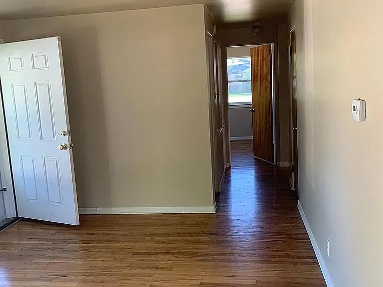 5540 Dudley Ct — Photo 7