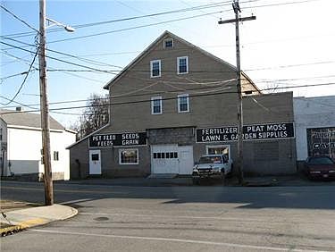 2nd image of 224 N Broadway St