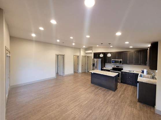 1st image of 17425 Mallard Cove Ln