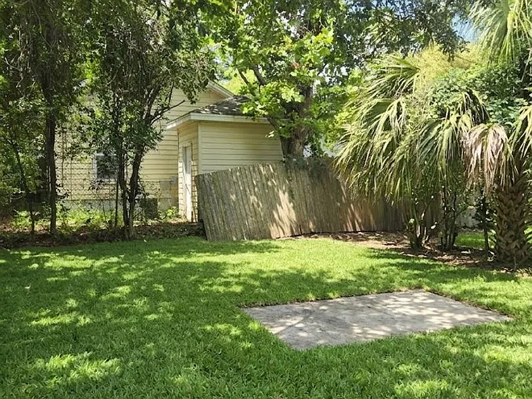 1417 Church St — Photo 6