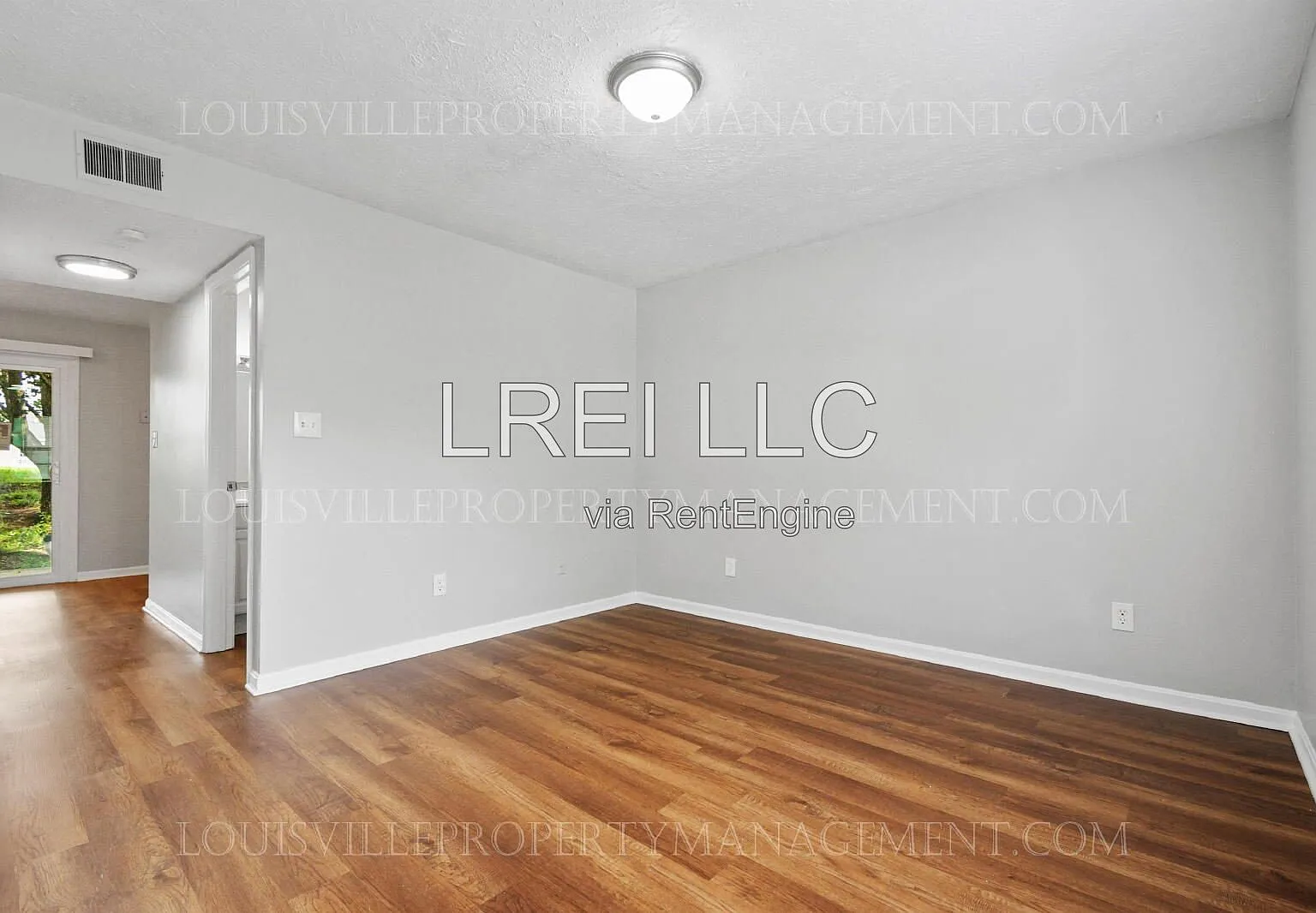 2 bed, 1.5 bath, 1000 sqft, $950 — Photo 3