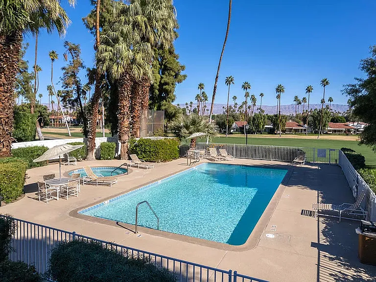 153 Avenida Las Palmas — Photo 10