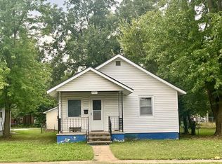 317 W 5th St, Cherryvale, KS 67335