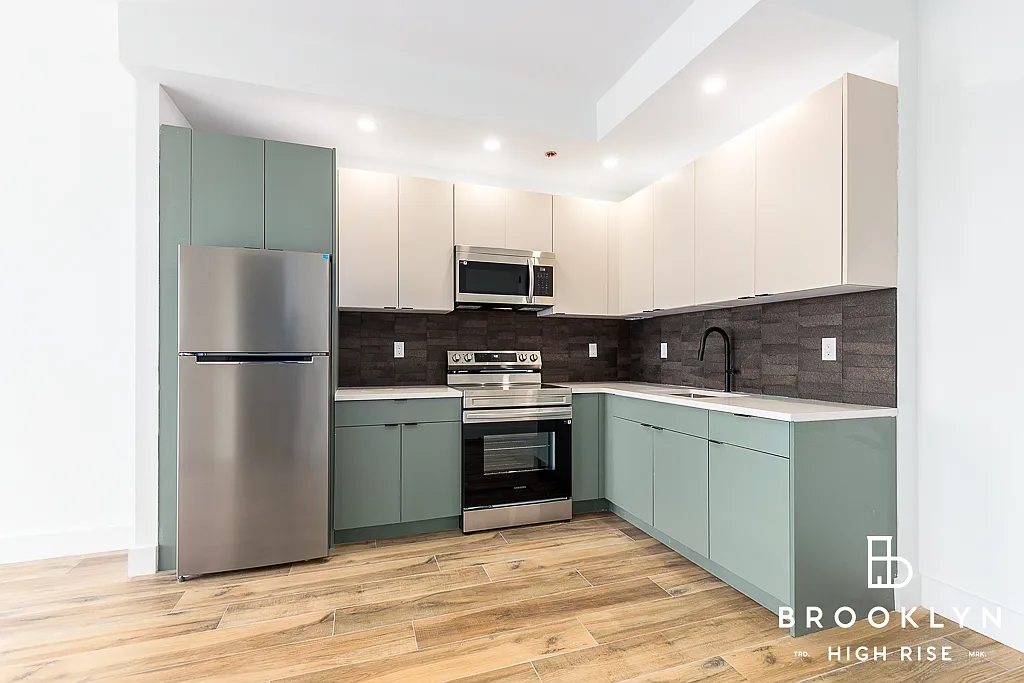 2258 Fulton Street — Photo 4
