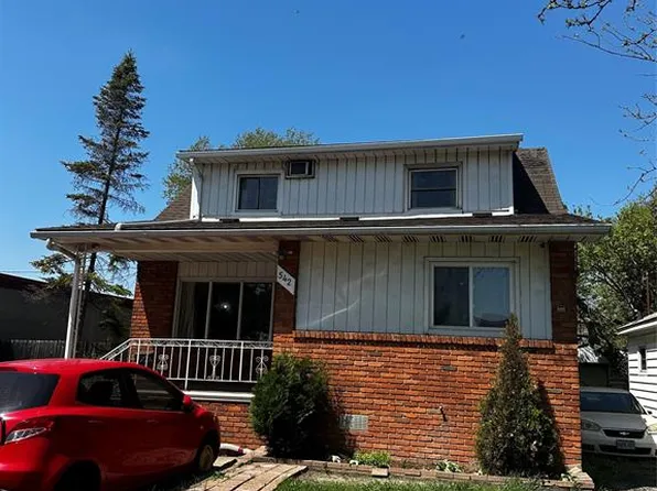 542 Charles St, Windsor, ON N8X 3G3