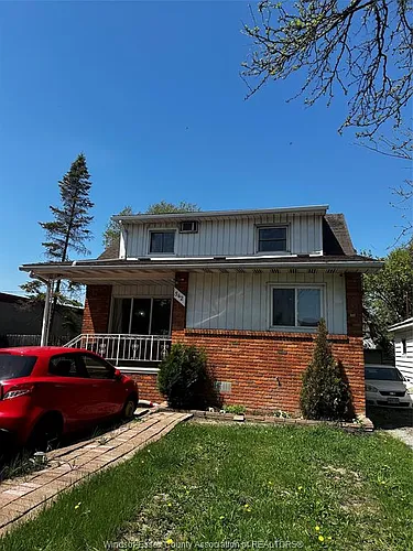 542 Charles St Photo 1