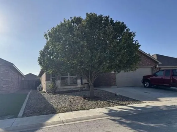 906 E 96th St, Odessa, TX 79765