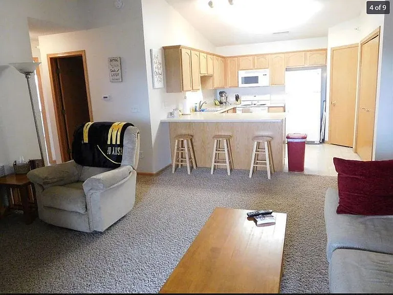 410 Washington Ave — Photo 3