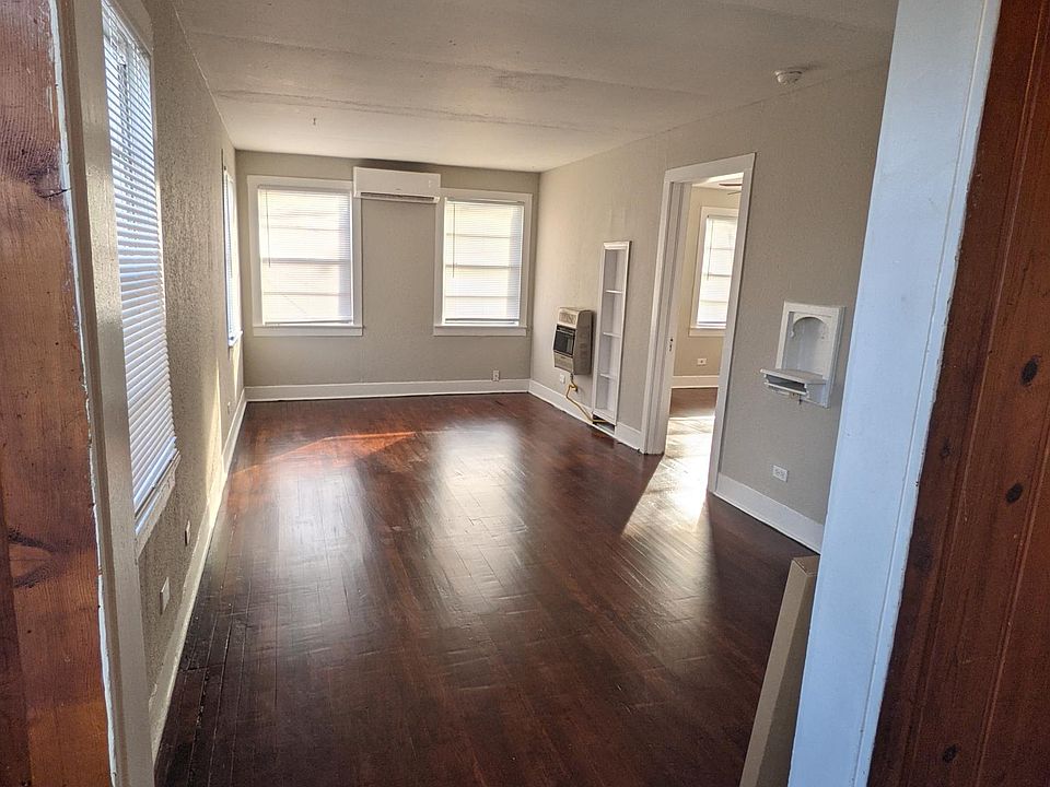 1st image of 2959 Benbrook Blvd
