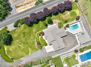 20 Gala Dr, Selah, WA 98942