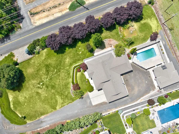 20 Gala Dr, Selah, WA 98942