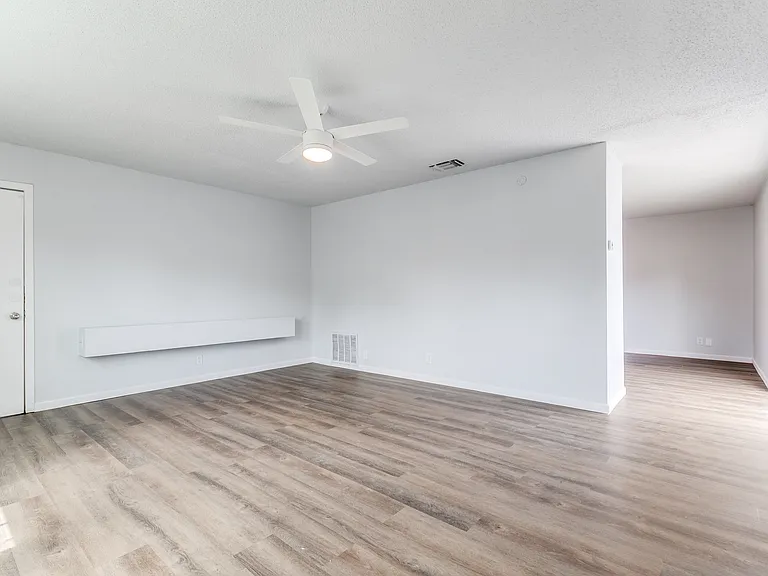 4847 Aspenwood Dr — Photo 4