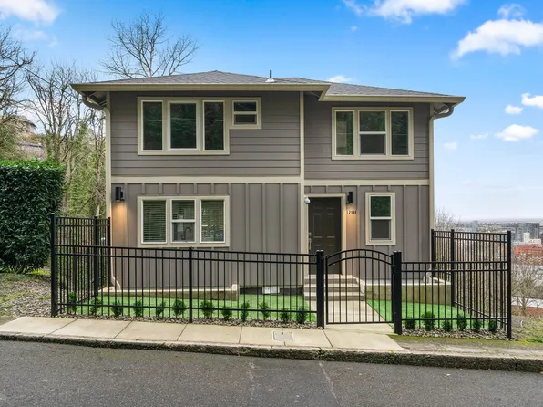 1299 SW Cardinell Dr #B, Portland, OR 97201