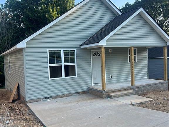4th image of 917 Redding Dr