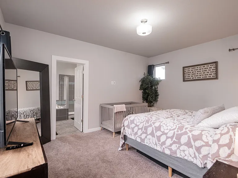 1385 W 66th Pl — Photo 20