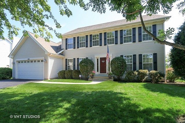 1st image of 743 Waterford Dr
