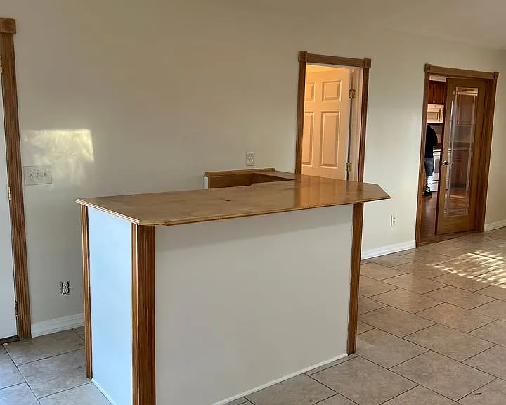 935 Harlequin Ct — Photo 9