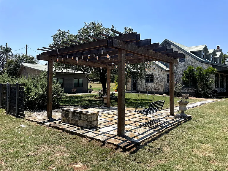 15818 Hamilton Pool Rd — Photo 6
