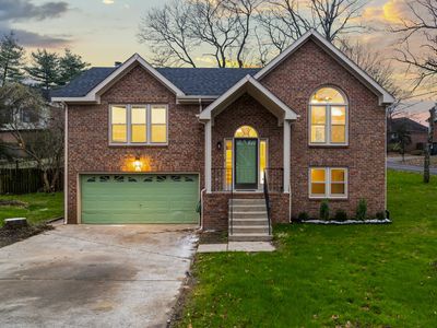 800 Carlisle Ct N, Nashville, TN, 37214