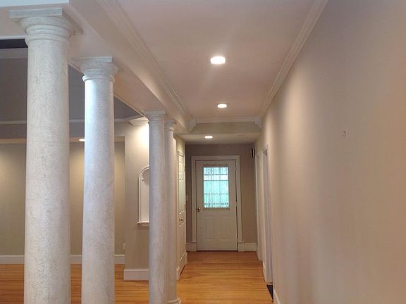 5th image of 128 Mina St