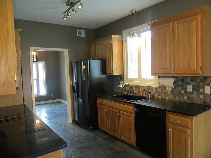 5000 N Jefferson St — Photo 5