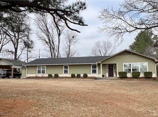 1923 Fisher Rd, Muldrow, OK 74948