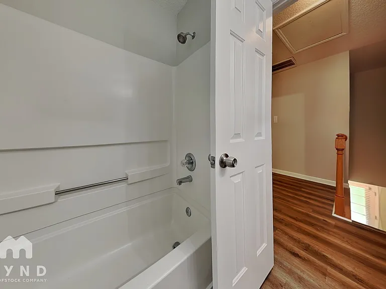 613 Jordan Ridge Ln — Photo 18