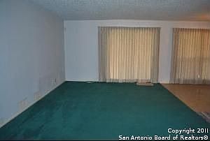 2nd image of 7507 Lago Frio