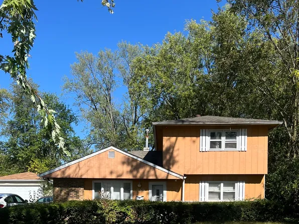268 Blackhawk Dr, Park Forest, IL 60466